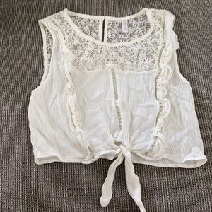 White crop top, lace, tie front, S